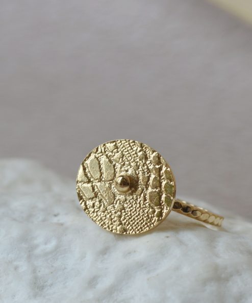 Bague pompon